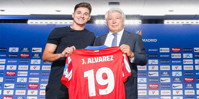 Julian Alvarez sẽ bắt đầu cuộc hành trình mới tại Atletico Madrid